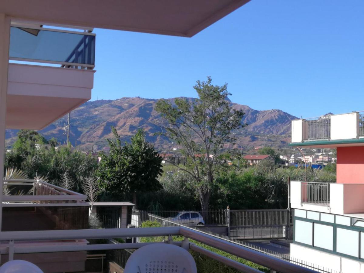 Casa Vacanze Thea Giardini Naxos Ngoại thất bức ảnh